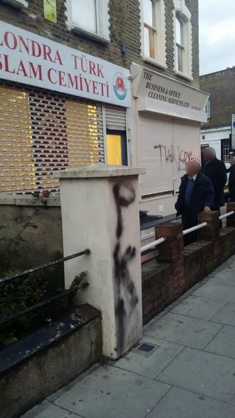 'PKK' graffiti outside the Londra Turk Islam Cemiyeti, Newington Green. 