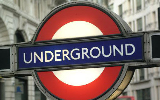 Racist yelled abuse into Muslim woman’s ear on busy Central line train