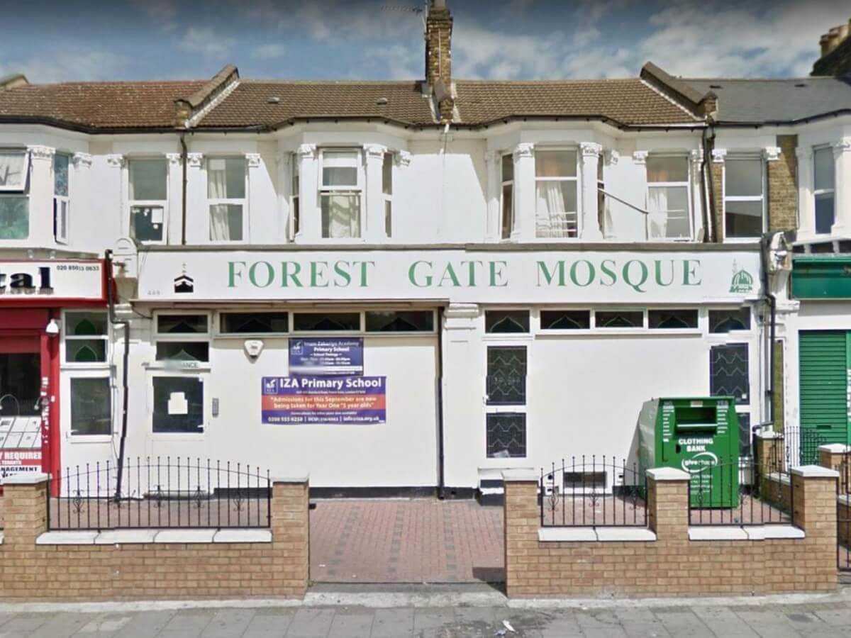 Counter-terror police investigating far-right hate mail campaign targeting mosques in UK and US