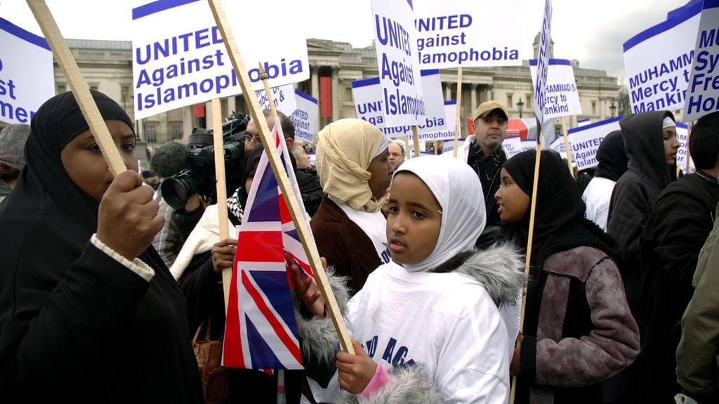 Far-right exploits upheaval as attacks on Muslims rise